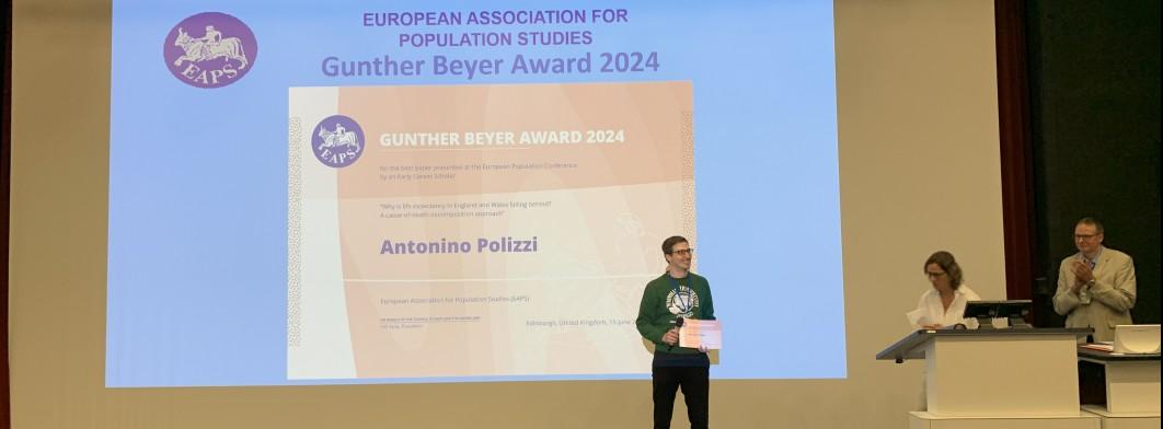 Antonino receives award at the European Population Conference 2024 in Edinburgh